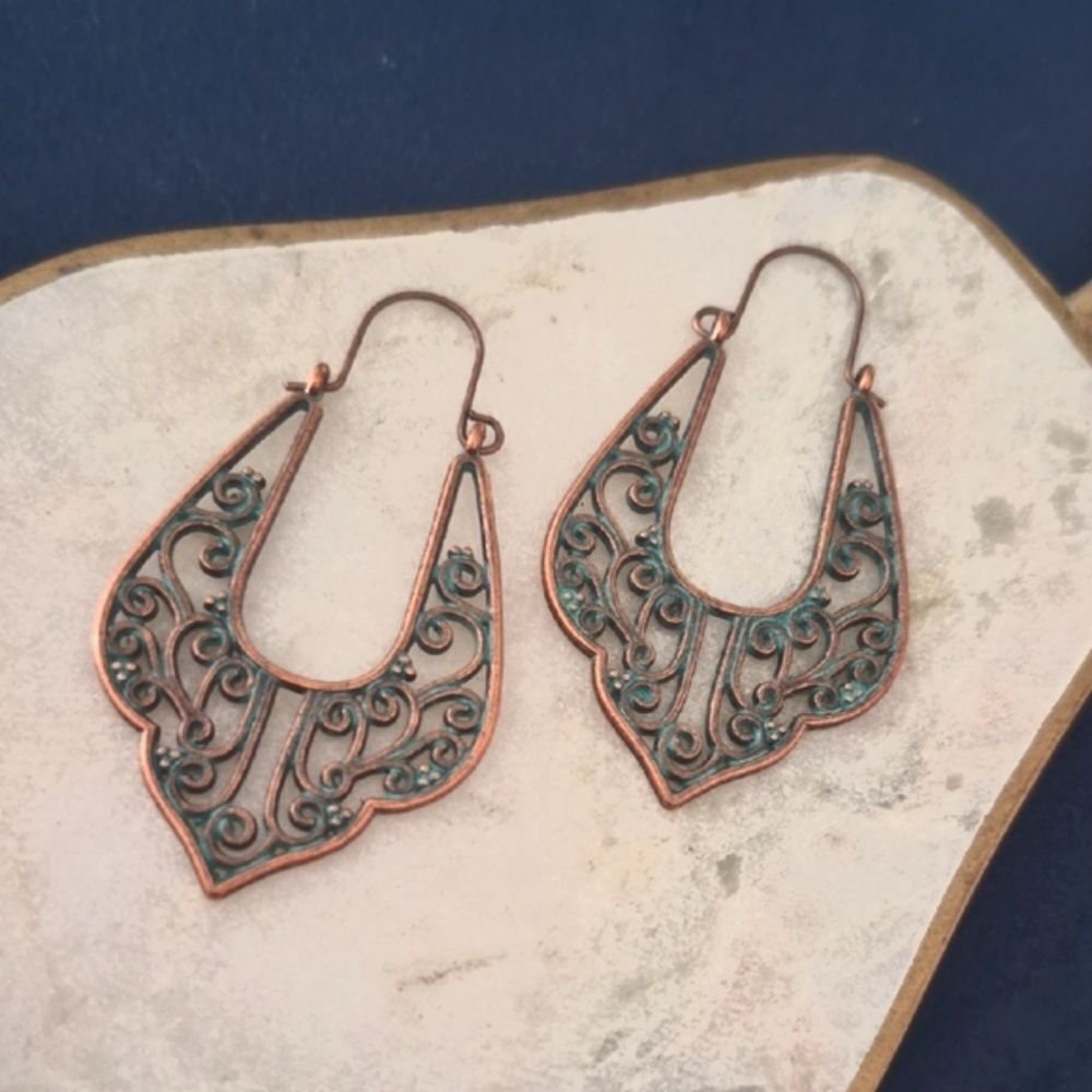 💥3/$12💥Elegant Copper Teal Filigree Teardrop Closed Hoop Earrings